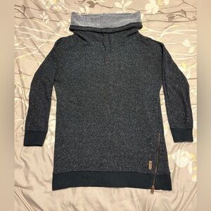 Roots Black and White Turtleneck Tunic Sweater